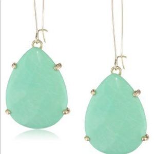 Kendra Scott drop earrings